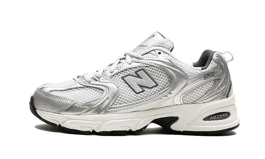 New Balance 530 Triple White – original geprüft bei Shade Studios