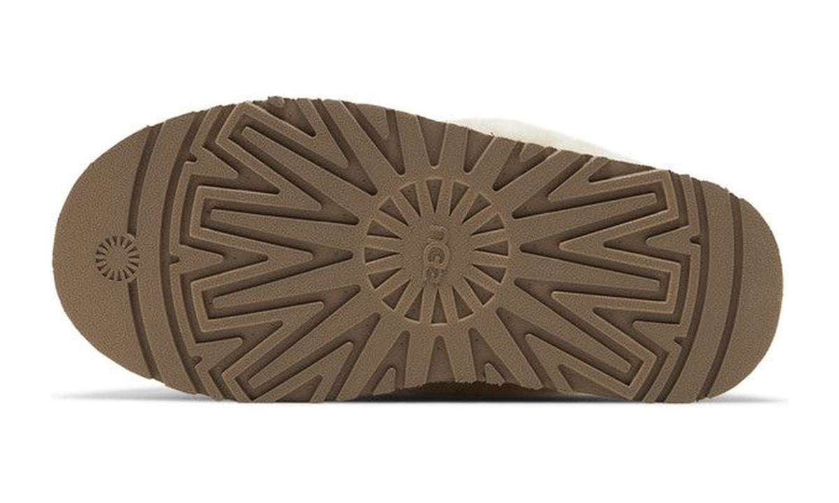 UGG Wmns Funkette Slipper Chestnut