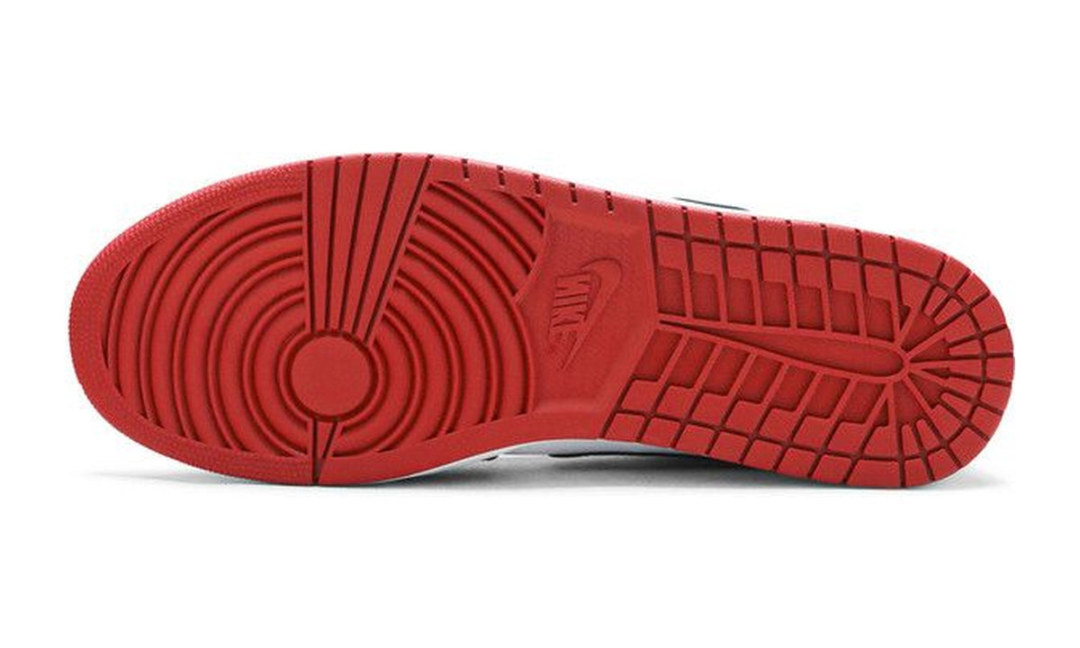 Air Jordan 1 Mid Chicago