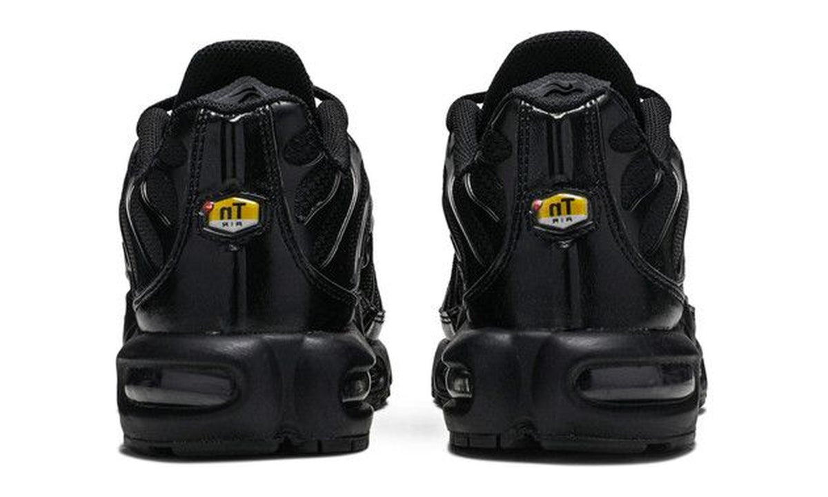 Nike Air Max Plus Triple Black