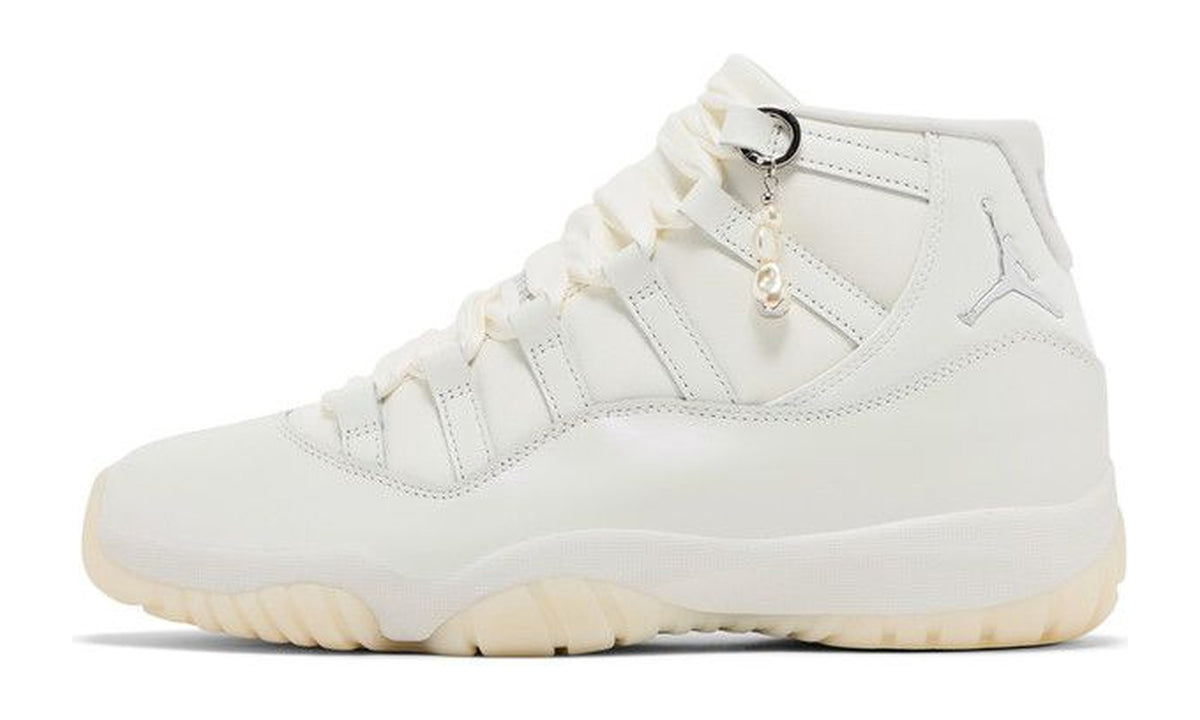 Wmns Air Jordan 11 Retro Pearl / Grand Finale