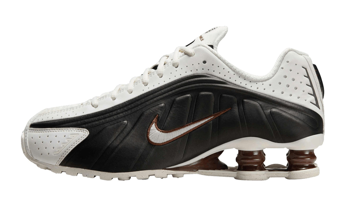 Nike Wmns Shox R4 Sail Fauna Brown