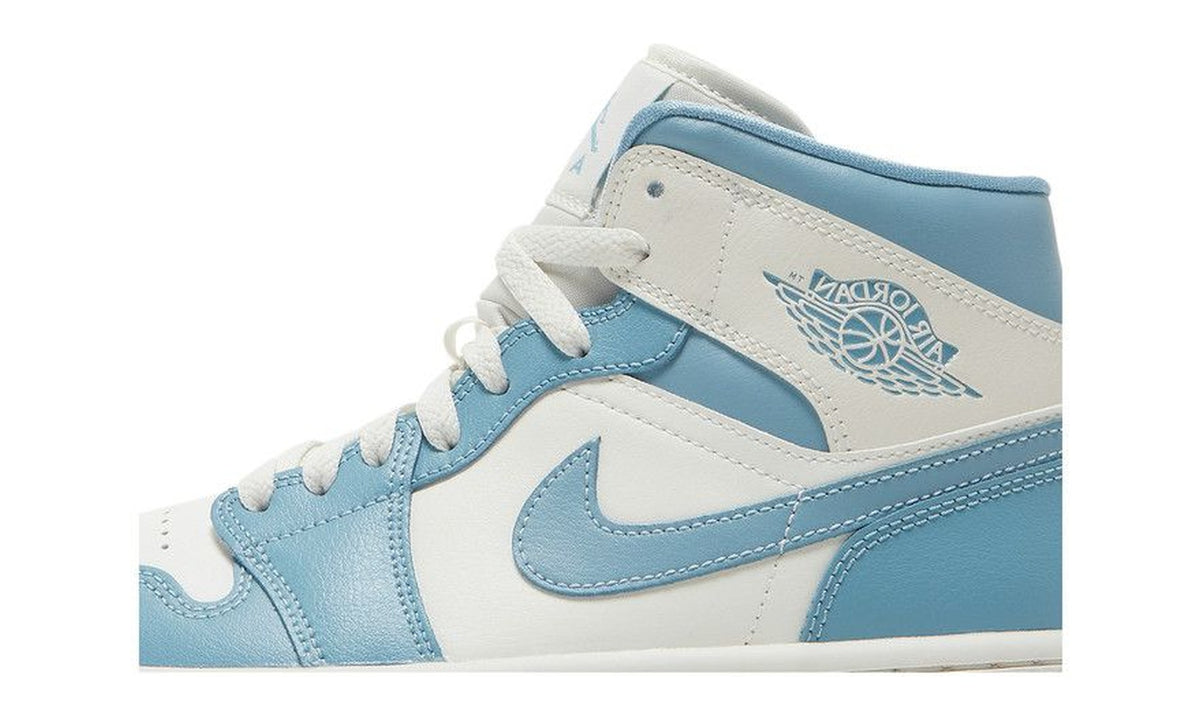 Wmns Air Jordan 1 Mid University Blue