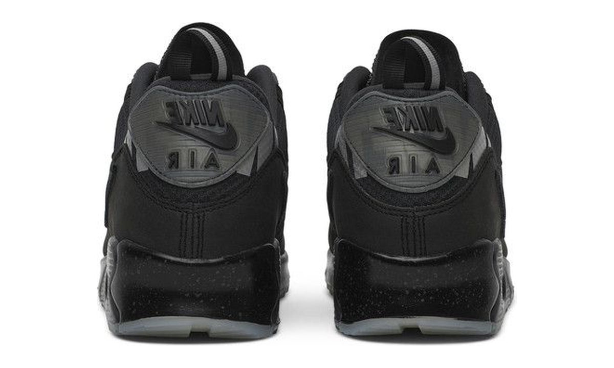 Undefeated x Nike Air Max 90 Anthracite