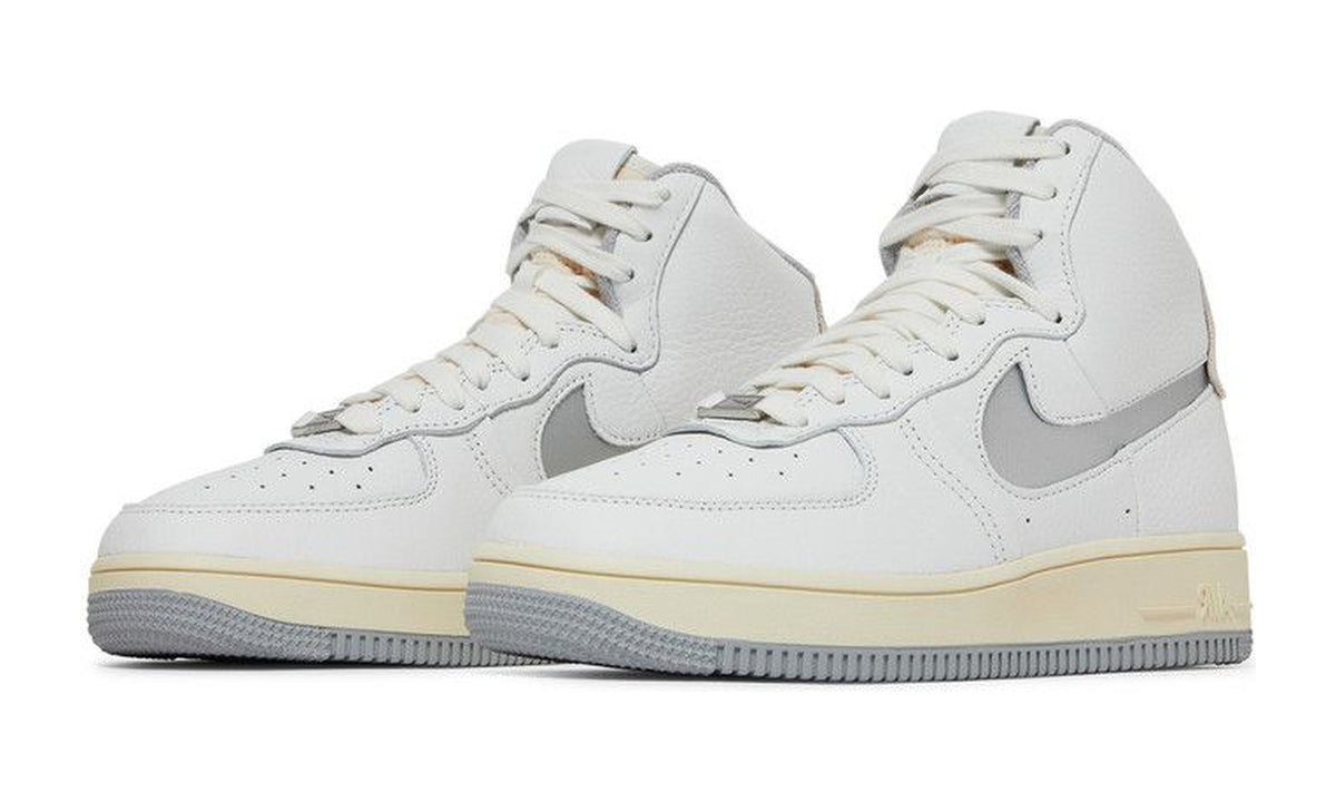 Nike Wmns Air Force 1 High Sculpt White Light Smoke Grey