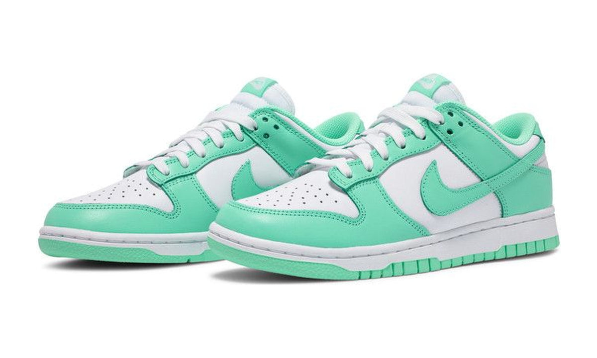 Nike Wmns Dunk Low Green Glow