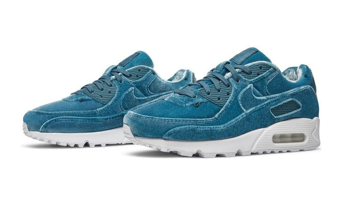 Nike Wmns Air Max 90 Lucky Charms