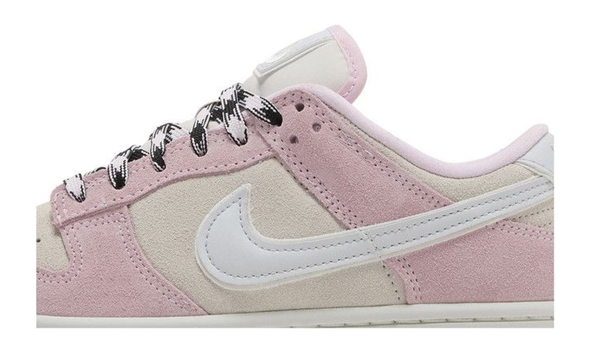 Nike Wmns Dunk Low LX Pink Foam