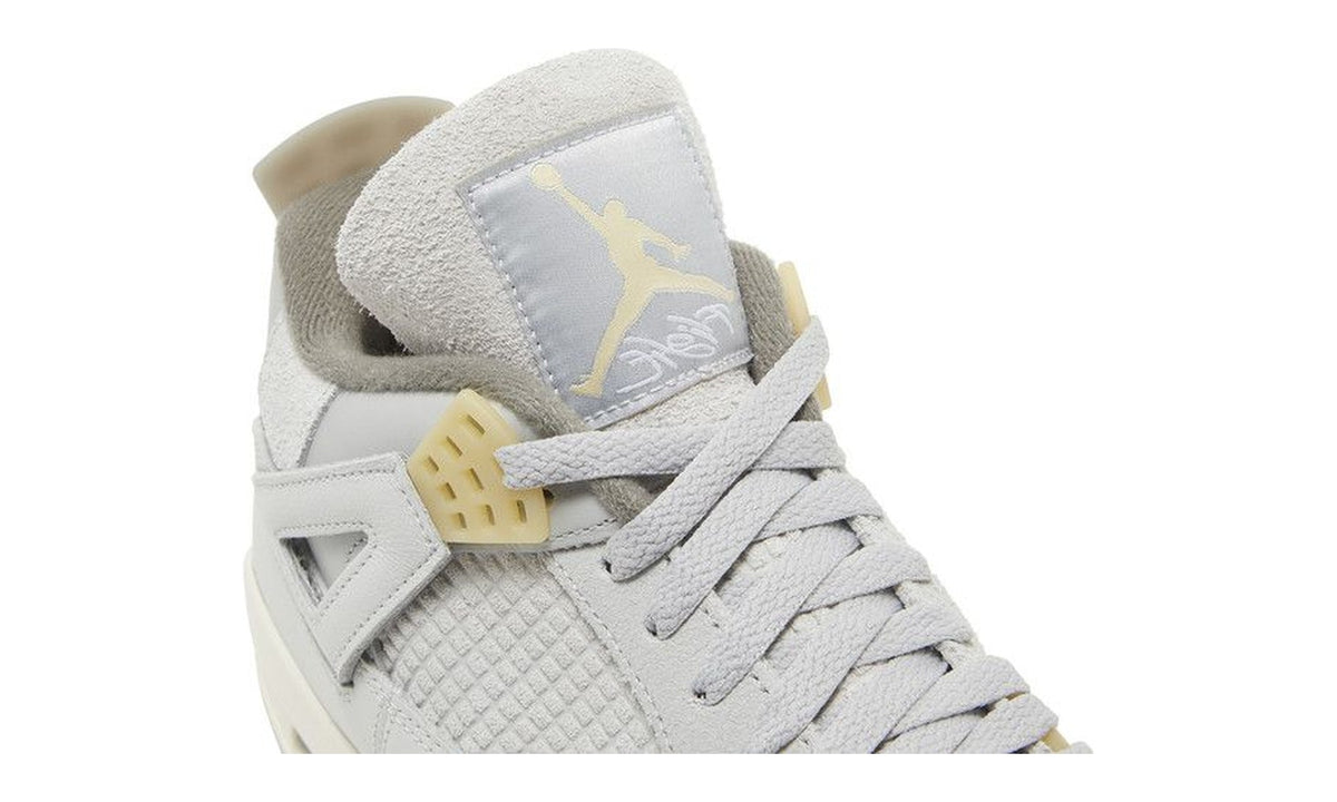 Air Jordan 4 Retro SE Craft Photon Dust