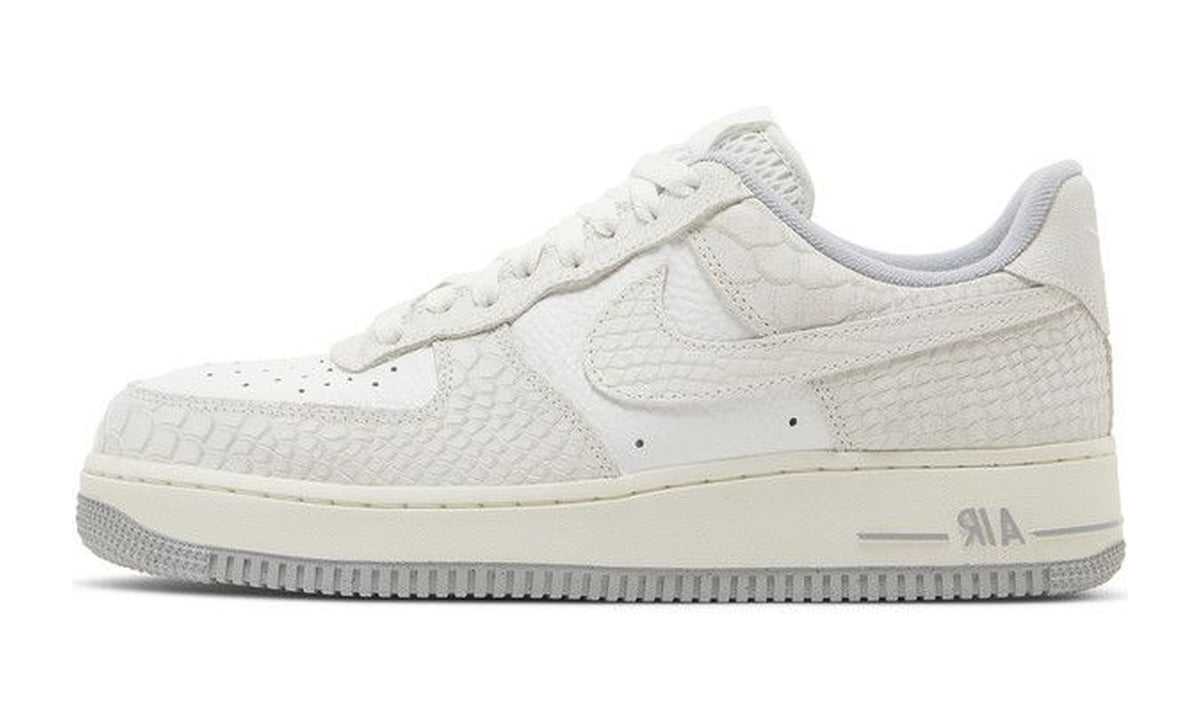 Nike Wmns Air Force 1 '07 White Python