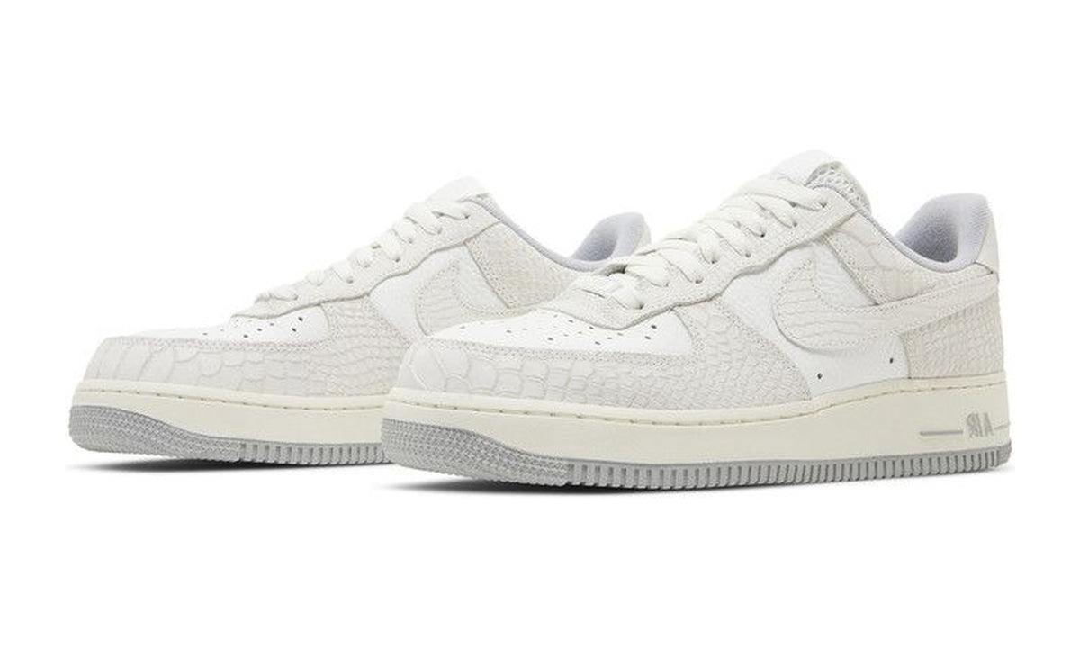 Nike Wmns Air Force 1 '07 White Python