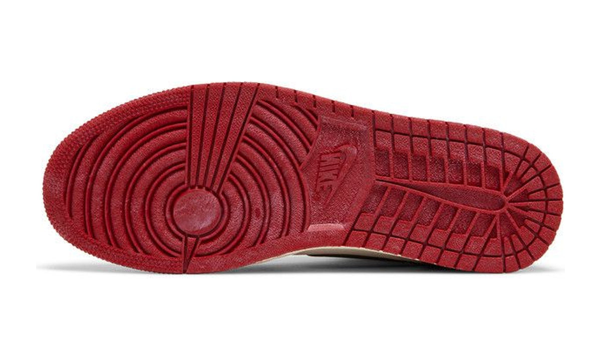 Air Jordan 1 Retro High OG Chicago Lost & Found