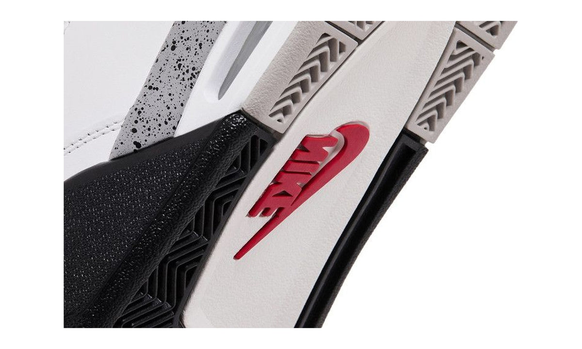 Air Jordan 4 Retro OG White Cement 2025