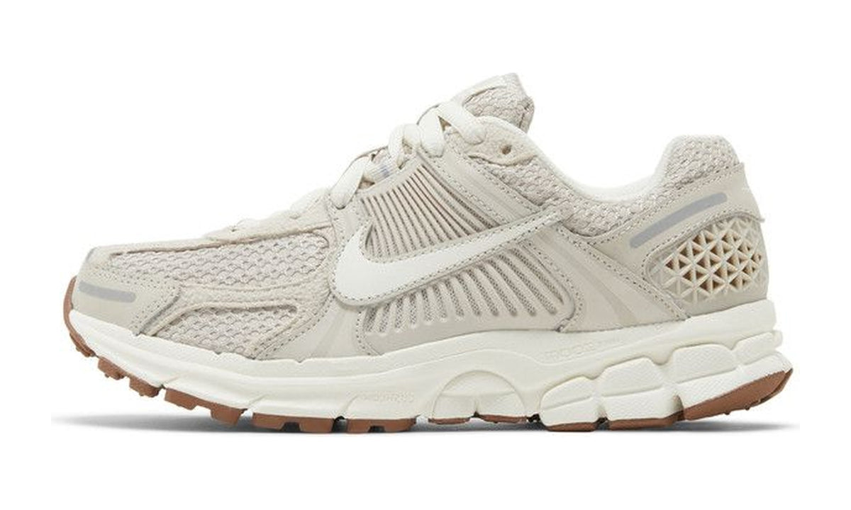 Nike Wmns Air Zoom Vomero 5 Light Orewood Brown