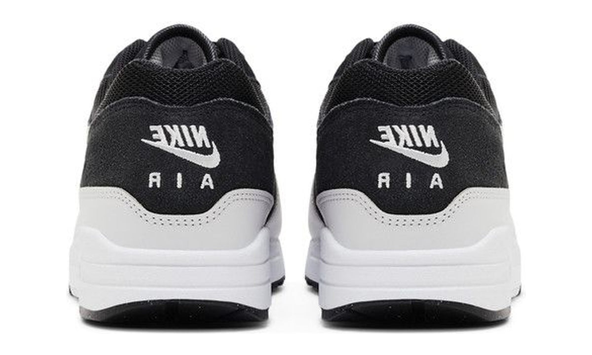 Nike Air Max 1 Essential Off Noir White