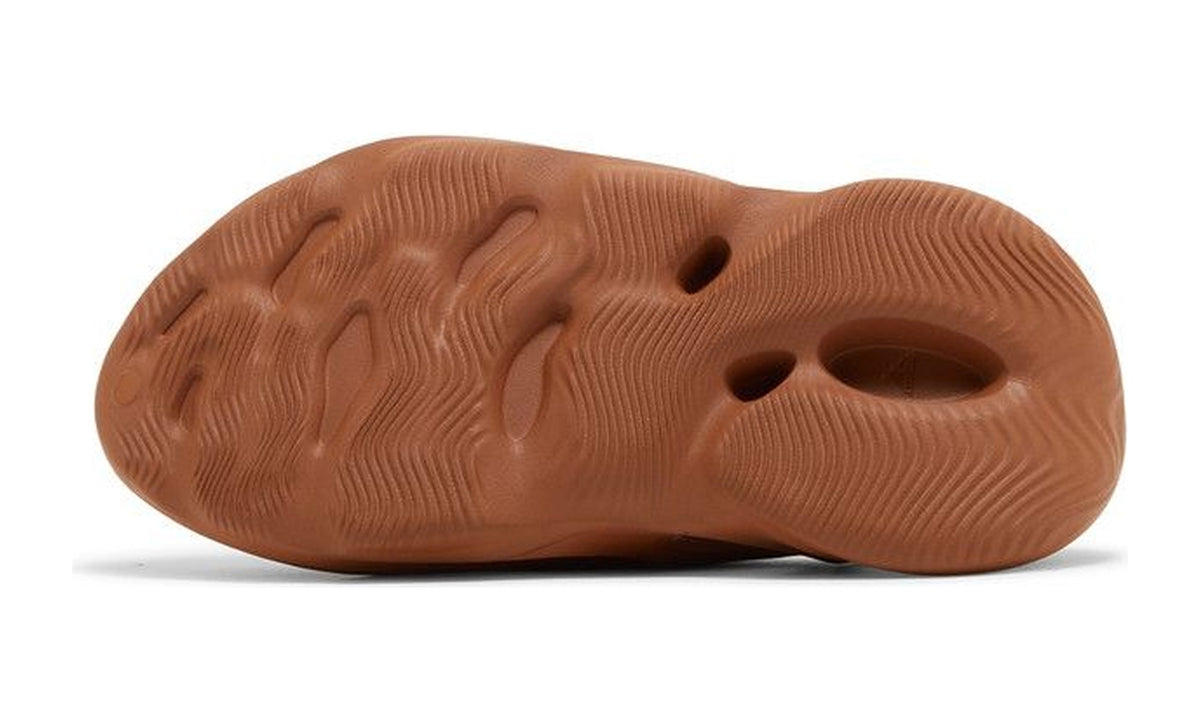 adidas Yeezy Foam Runner Clay Red