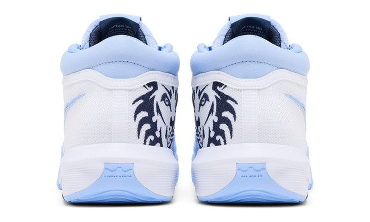 Nike LeBron Witness 8 UNC