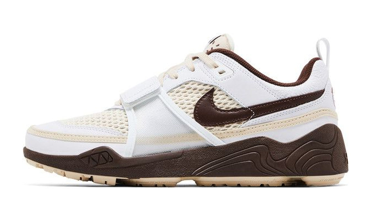 Travis Scott x Nike Zoom Field Jaxx Light Chocolate