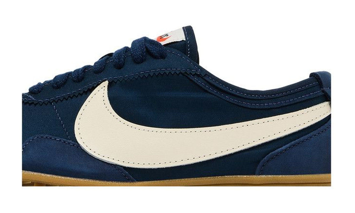 Nike Wmns Moon Shoe Midnight Navy Gum