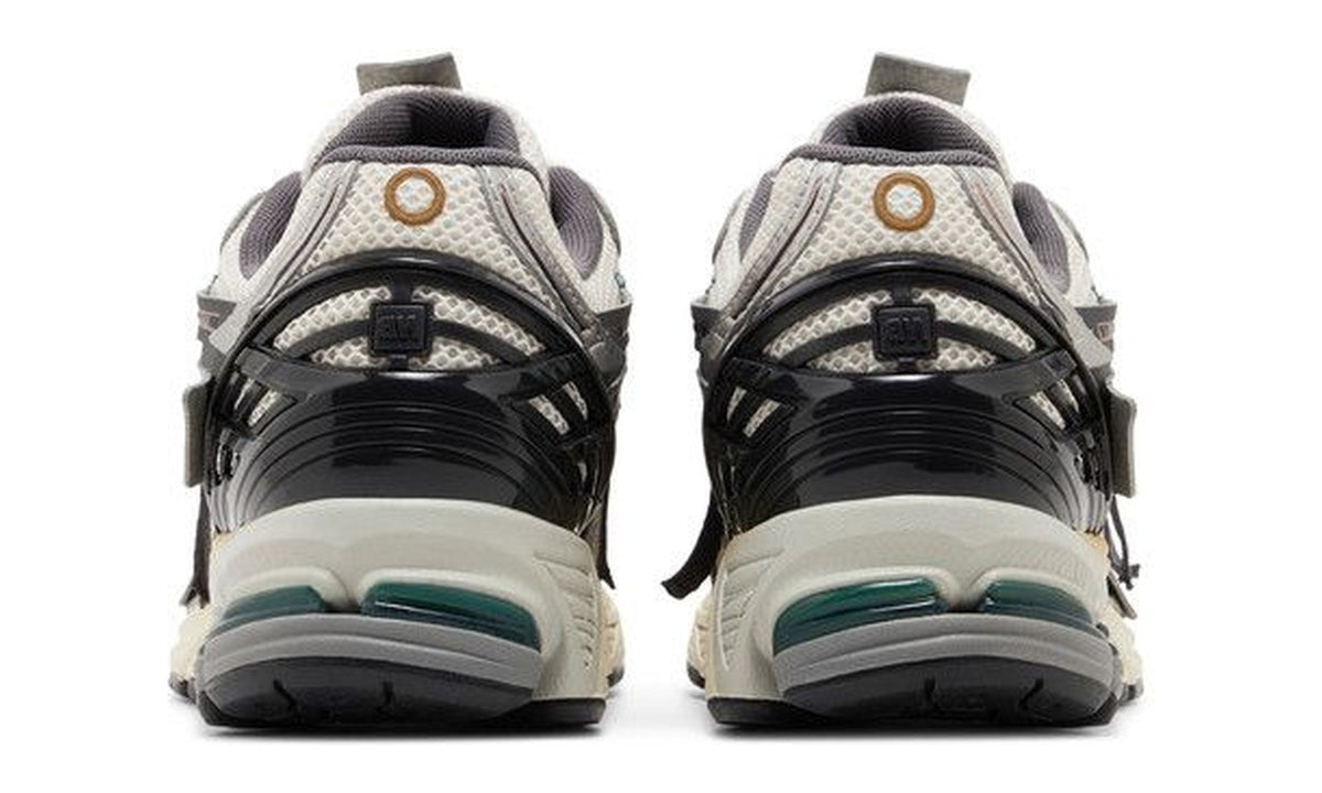 New Balance 1906A Silver Gold Metallic