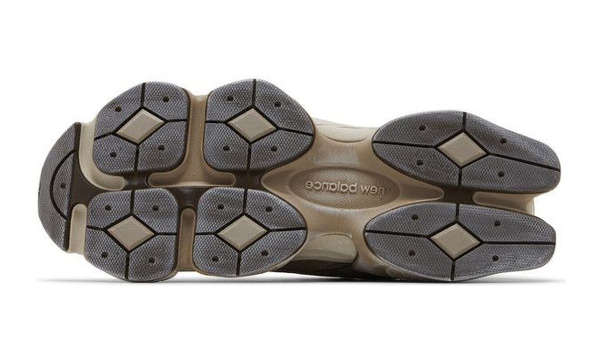 New Balance 9060 Mushroom