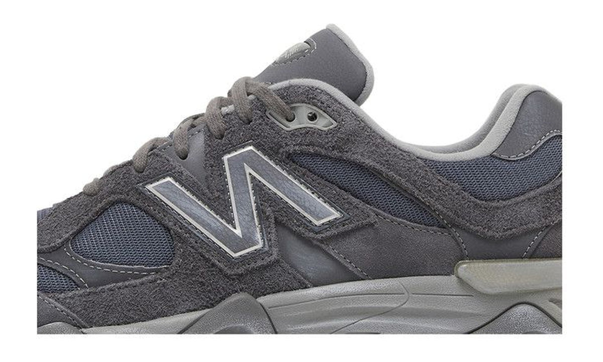 New Balance 9060 Magnet