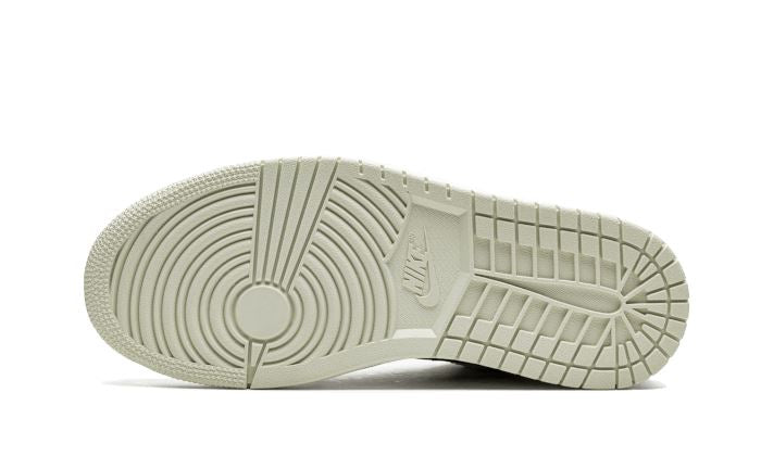 Air Jordan 1 Low Coconut Milk – limitierter Sneaker bei Shade Studios