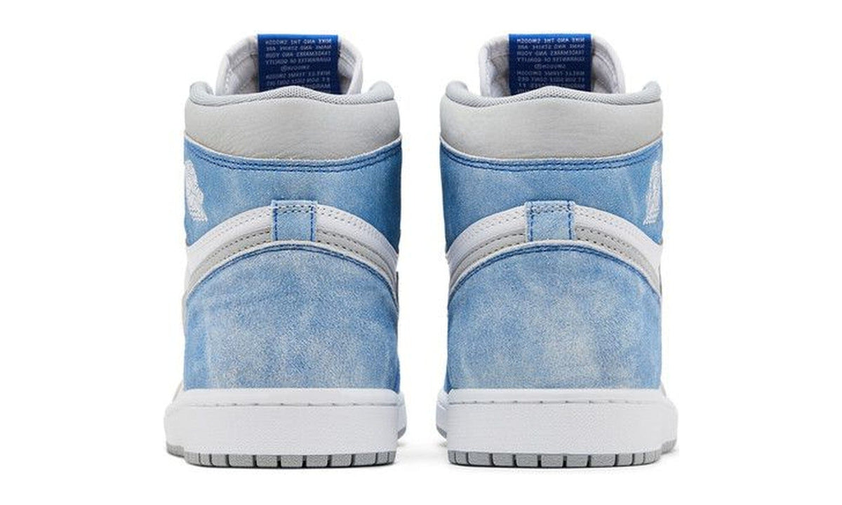 Air Jordan 1 Retro High OG Hyper Royal