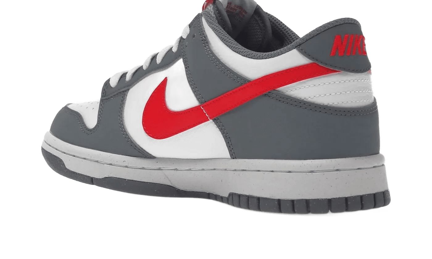 Dunk Low Next Nature Smoke Grey Light Crimson – limitierter Sneaker bei Shade Studios