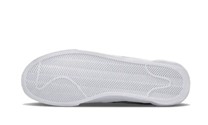 Nike Blazer Low Sacai White Patent - DM6443-100