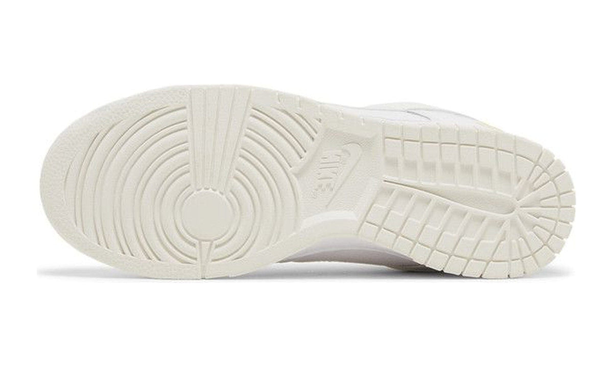 Nike Wmns Dunk Low 'Valentine's Day - Yellow Heart'