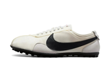 Nike Moon Shoe Soft Pearl Black