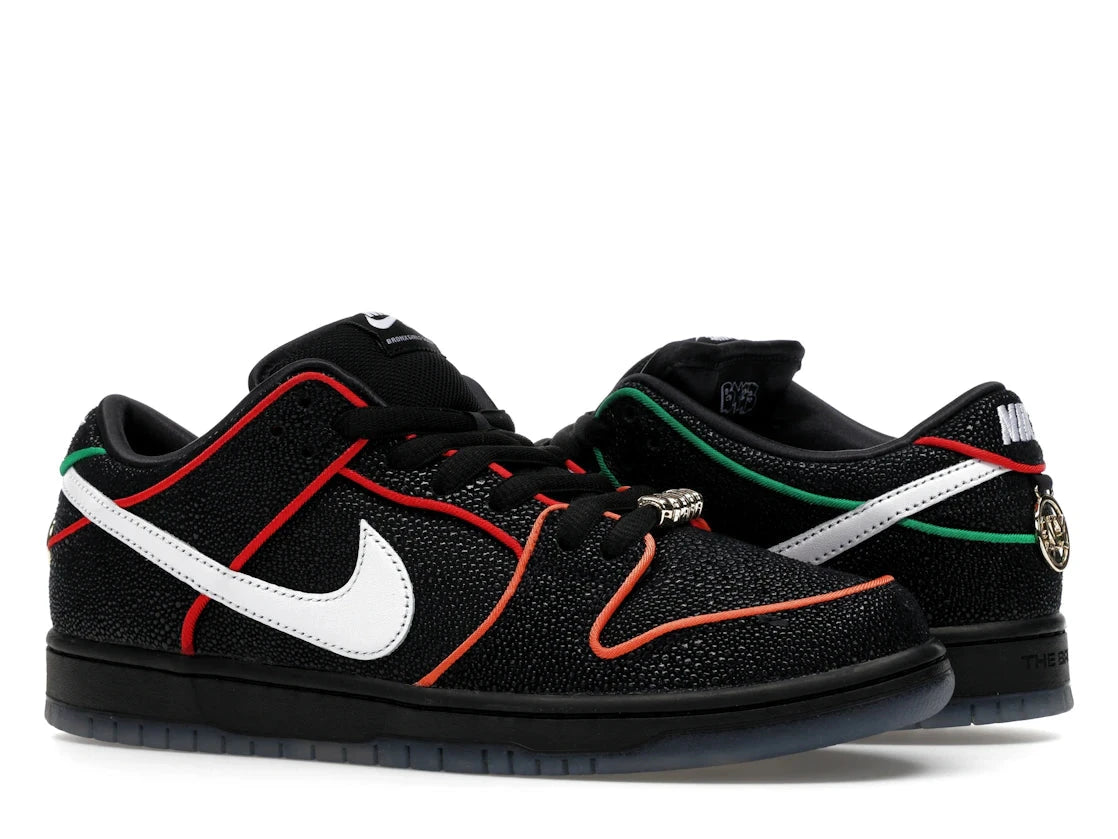 SB Dunk Low Bronx Girls Skate - HV1664-001