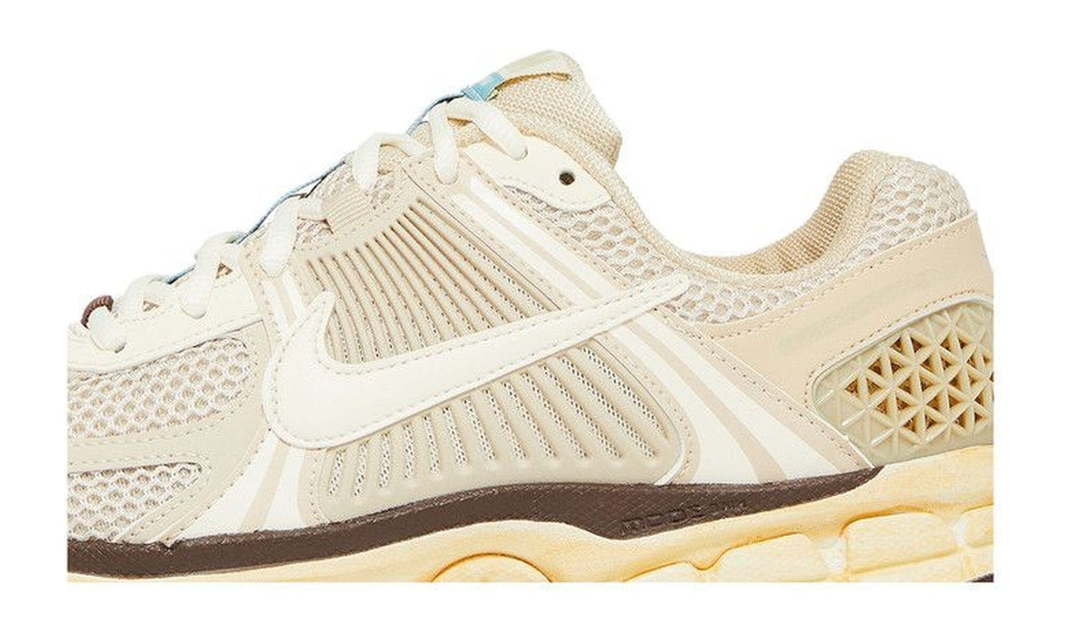 Nike Wmns Air Zoom Vomero 5 Oatmeal