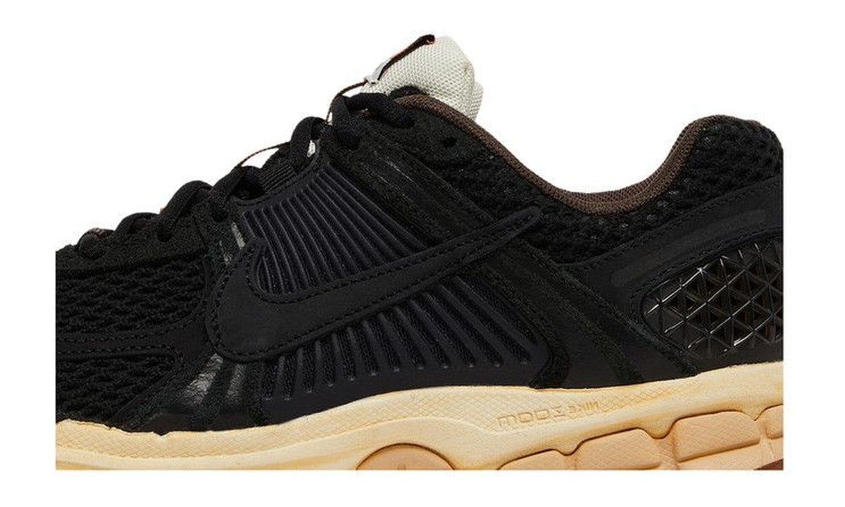 Nike Wmns Zoom Vomero 5 Black Sesame