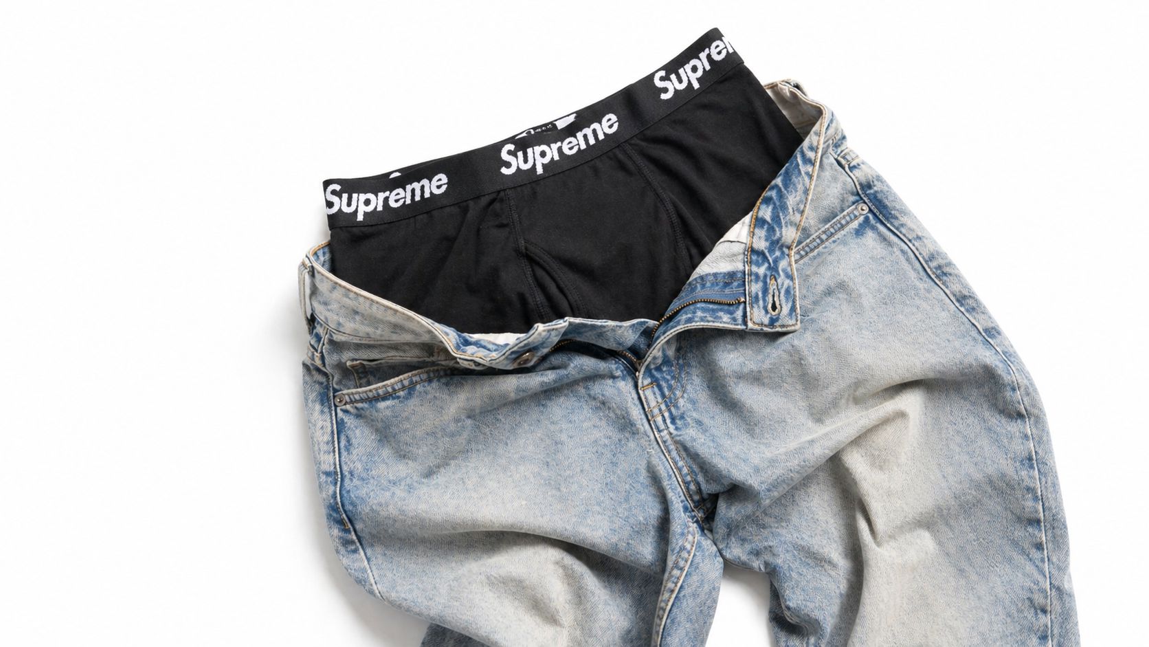 Supreme Hanes Boxer Briefs Black apparels Supreme