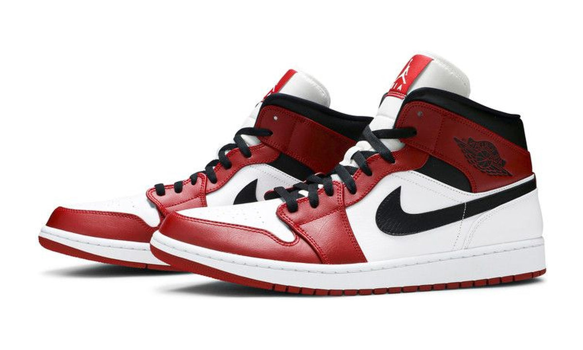 Air Jordan 1 Mid Chicago