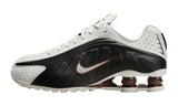 Nike Wmns Shox R4 Sail Fauna Brown