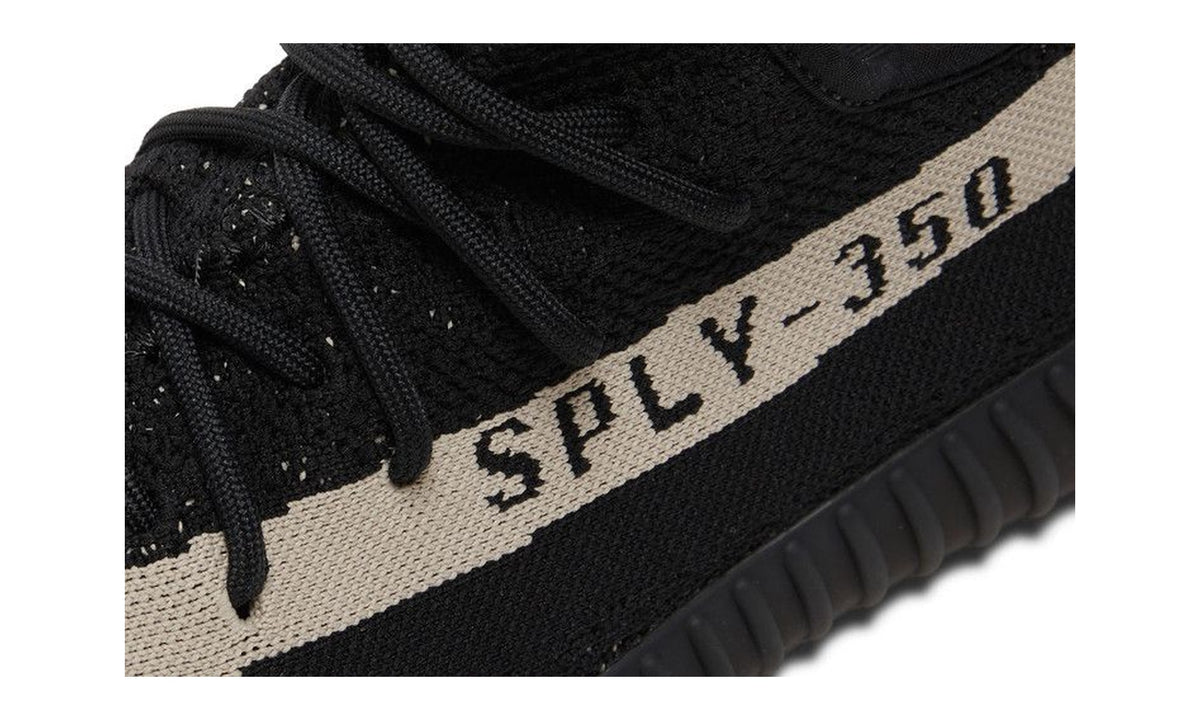adidas Yeezy Boost 350 V2 Oreo