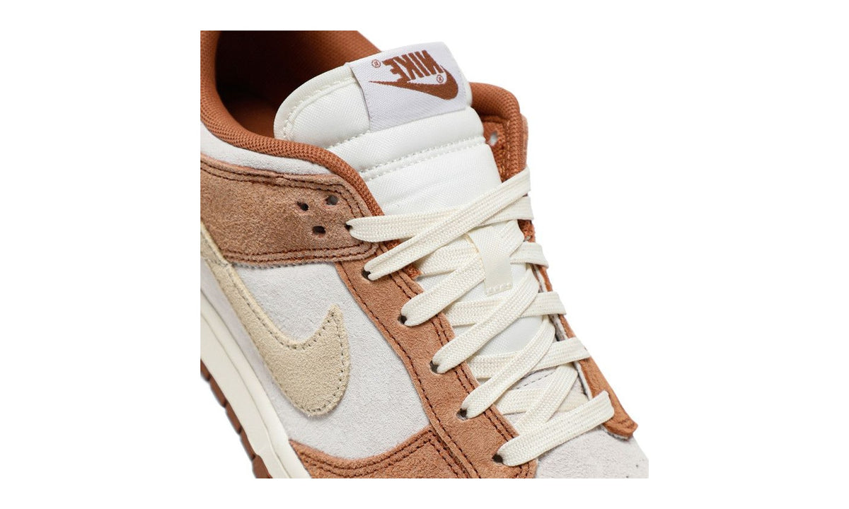 Nike Dunk Low Premium Medium Curry