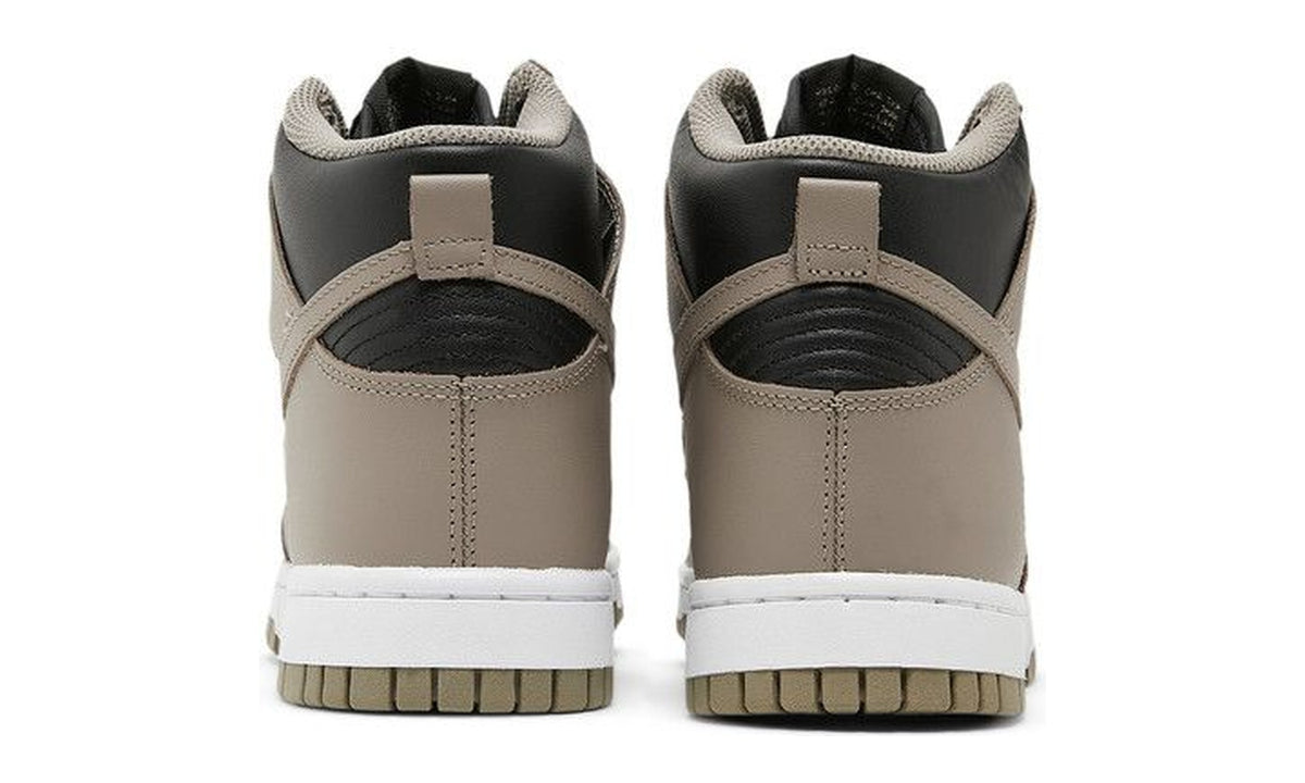 Nike Women's Dunk High Moon Fossil