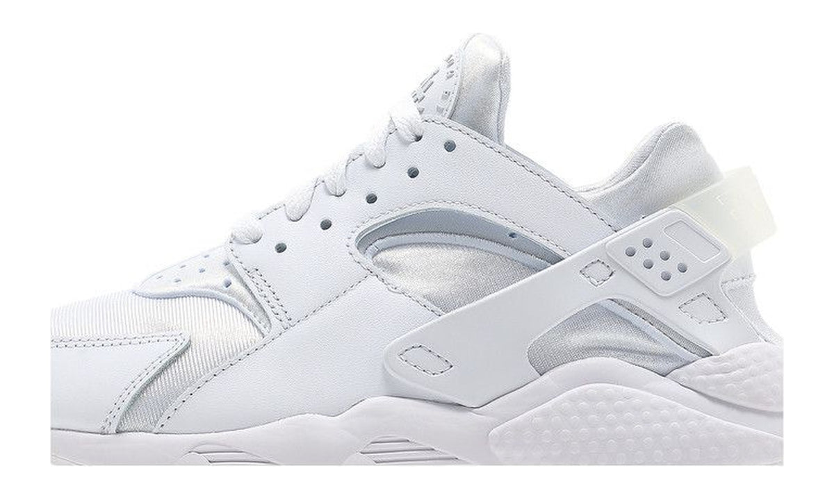 Nike Wmns Air Huarache Triple White