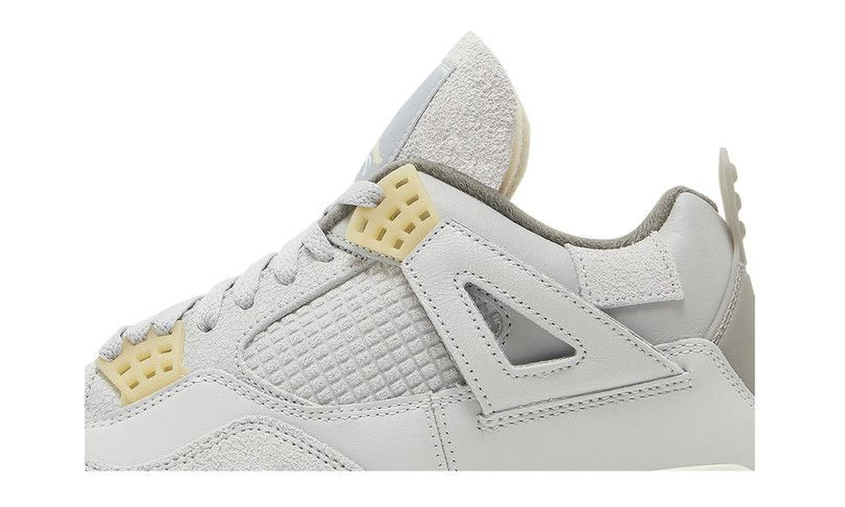 Air Jordan 4 Retro SE Craft Photon Dust
