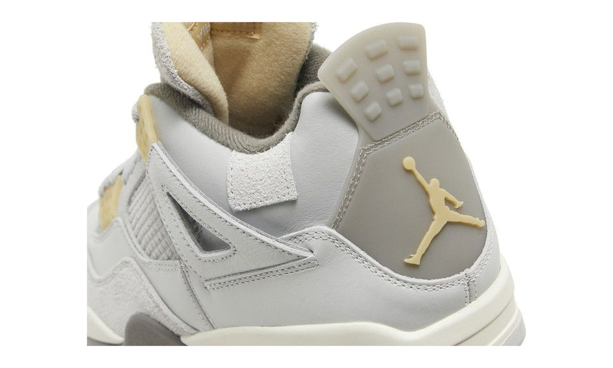 Air Jordan 4 Retro SE Craft Photon Dust