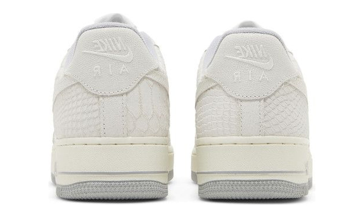 Nike Wmns Air Force 1 '07 White Python