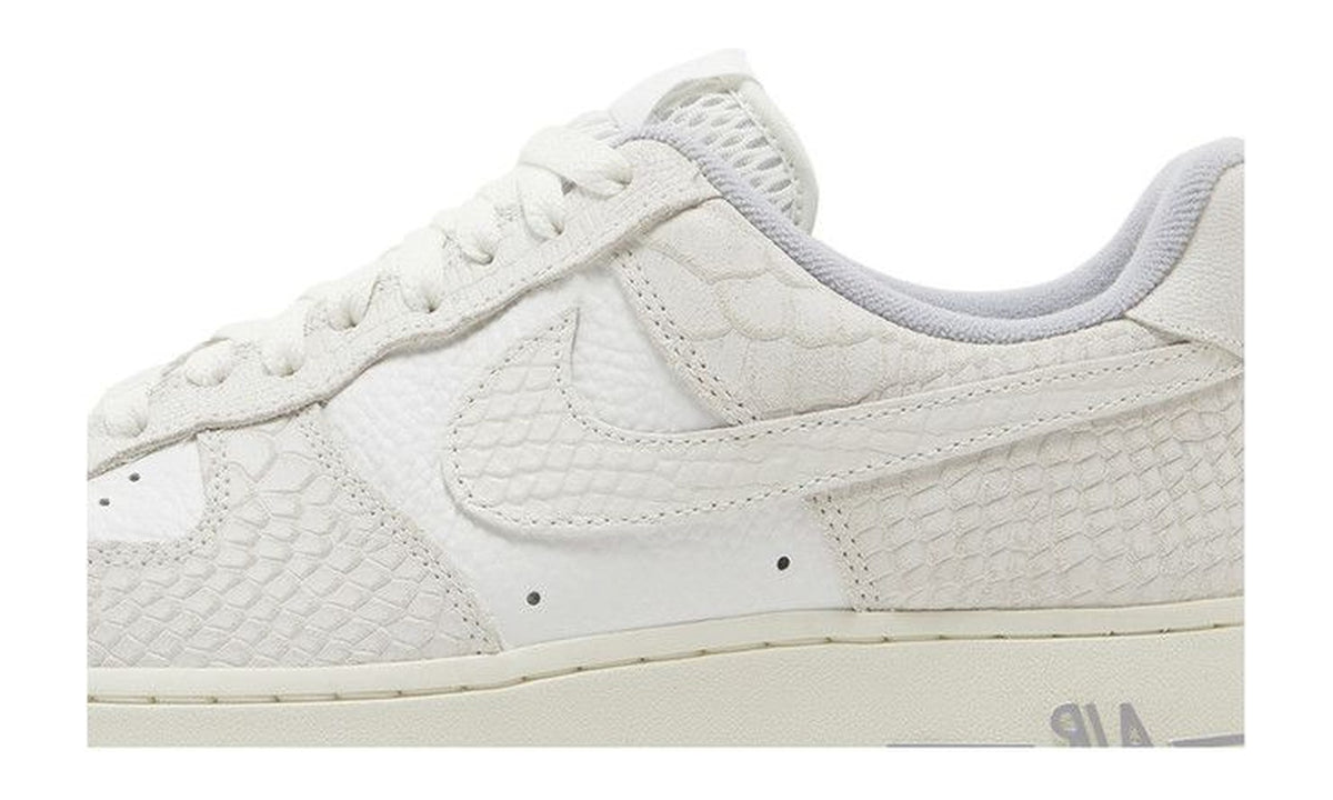 Nike Wmns Air Force 1 '07 White Python