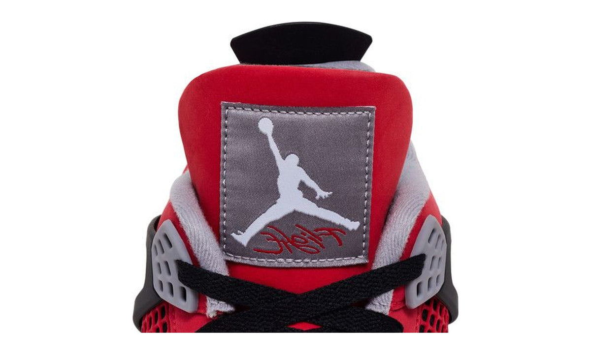 Air Jordan 4 Retro Toro Bravo 2026