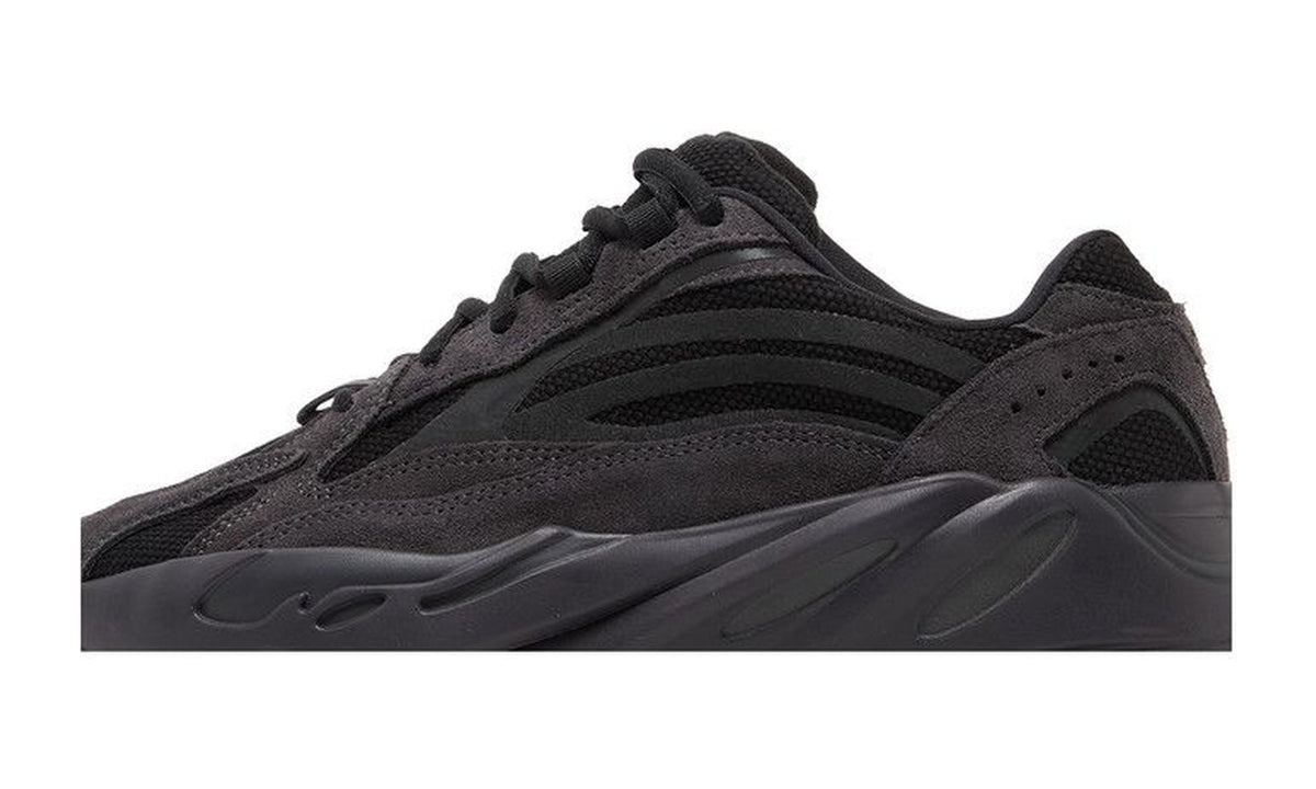 adidas Yeezy Boost 700 V2 Vanta