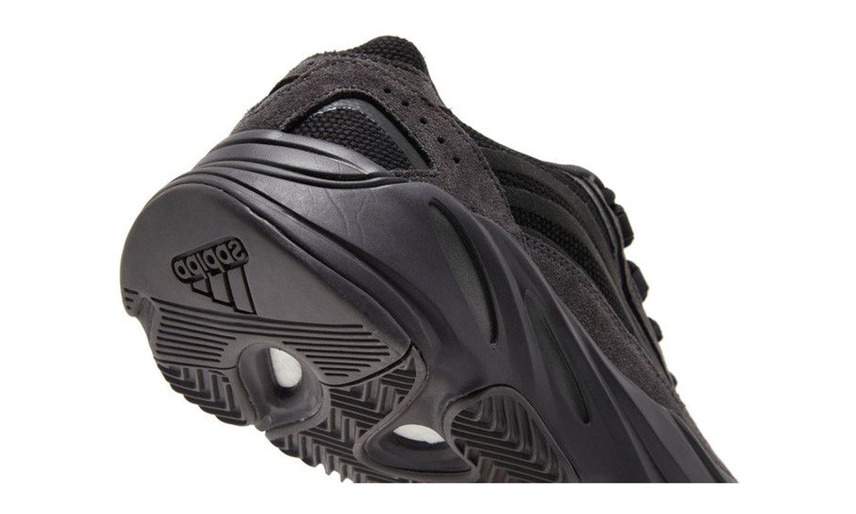 adidas Yeezy Boost 700 V2 Vanta