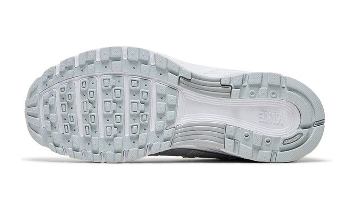 Nike Women's P-6000 Metallic Summit White